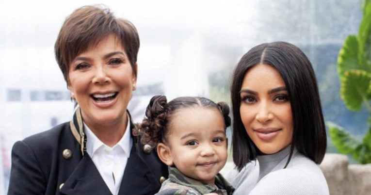 Majka Kim Kardashian brzo je obrisala ovu fotku s Instagrama. Vidite li zašto?