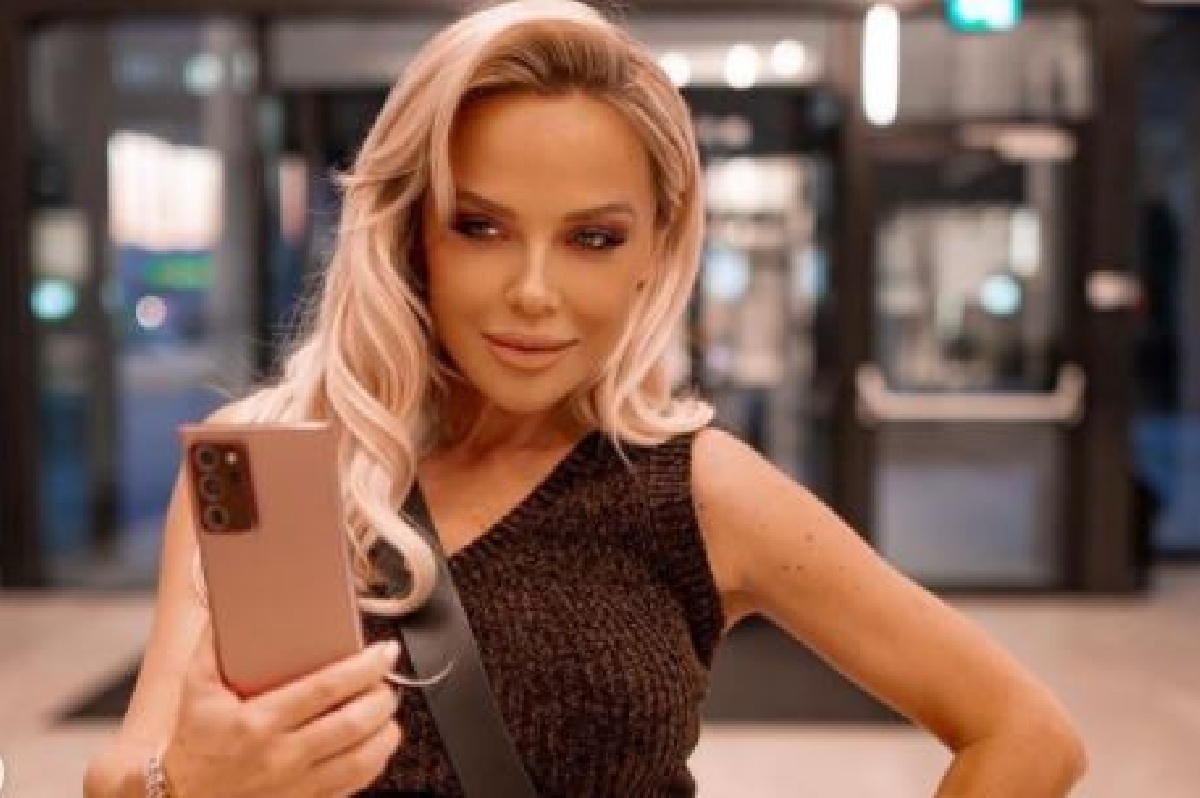 FOTO Maja Šuput pokazala goli trbuh u sedmom mjesecu trudnoće