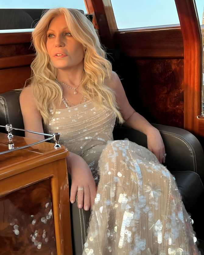 Uklonila filere? Donatella Versace iznenadila pratitelje novom fotografijom