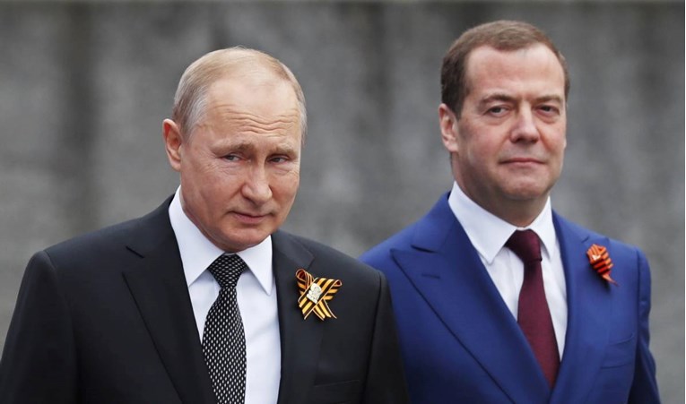 Putinov saveznik: Želimo stroži zakon o stranim agentima