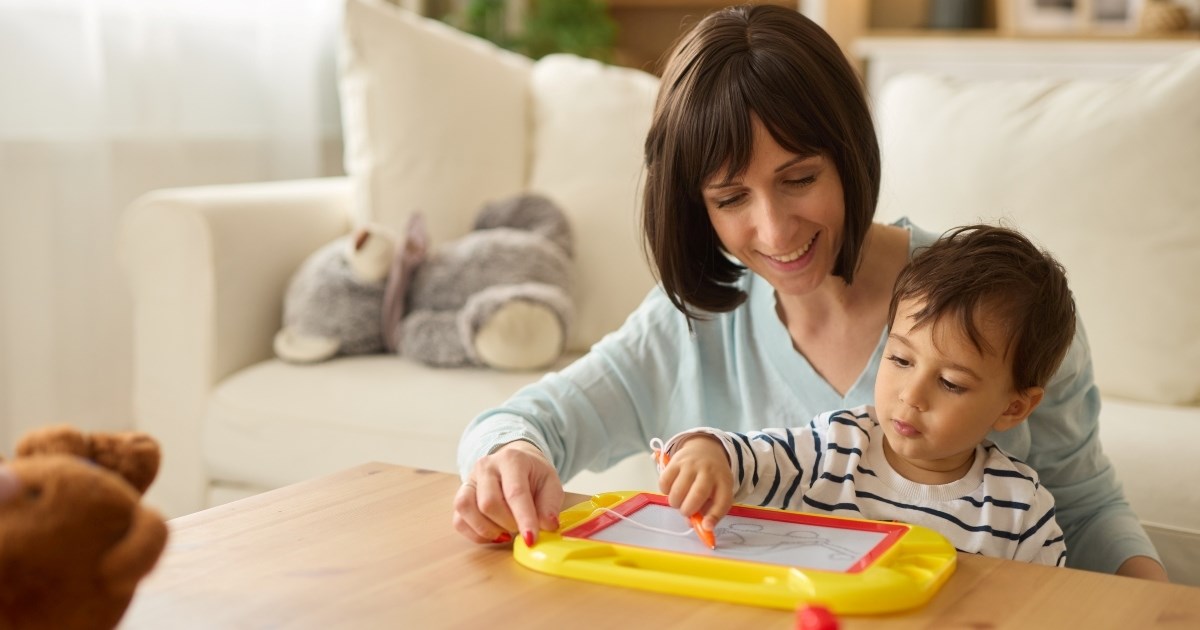 Jednostavan roditeljski trik koji će vam olakšati život, prema psihologinji
