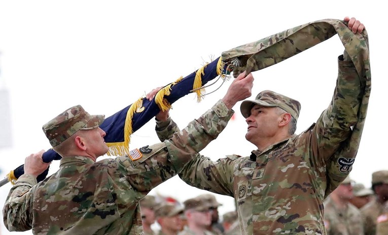 Amerika povlači 10.000 vojnika iz Europe?