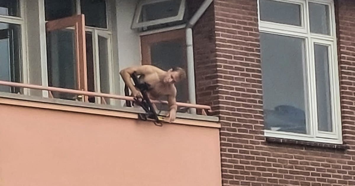 Napad u Nizozemskoj, dvoje mrtvih. Policija pucala na muškarca sa samostrelom