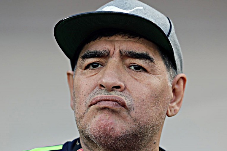 Cirkus u Argentini je potpun: Maradona dolazi motivirati igrače
