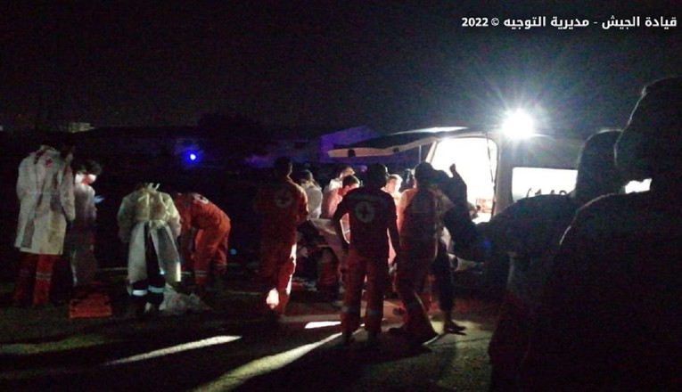 Brod s migrantima potonuo kod libanonske obale, spašeno ih 48