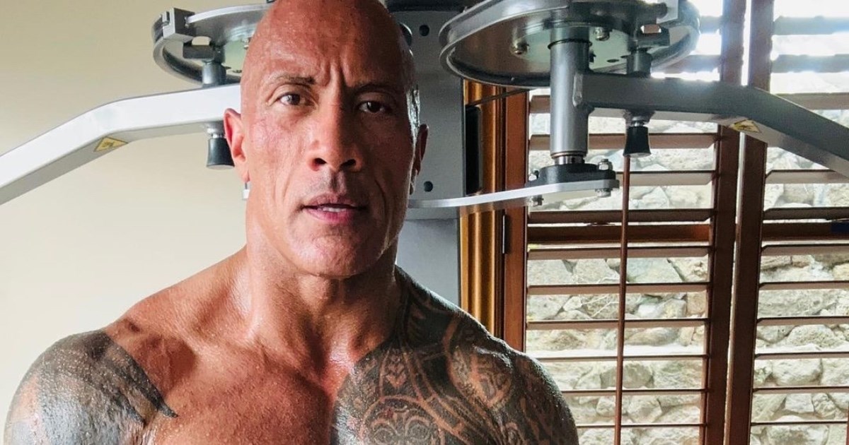 The Rock pokazao kako pumpa kvadricepse: "Boli, ali je učinkovito"