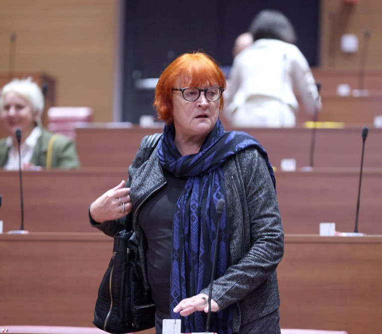 Borić: Nasilje se nekažnjivo skriva iza onih koji na trgovima mole za čednost žena