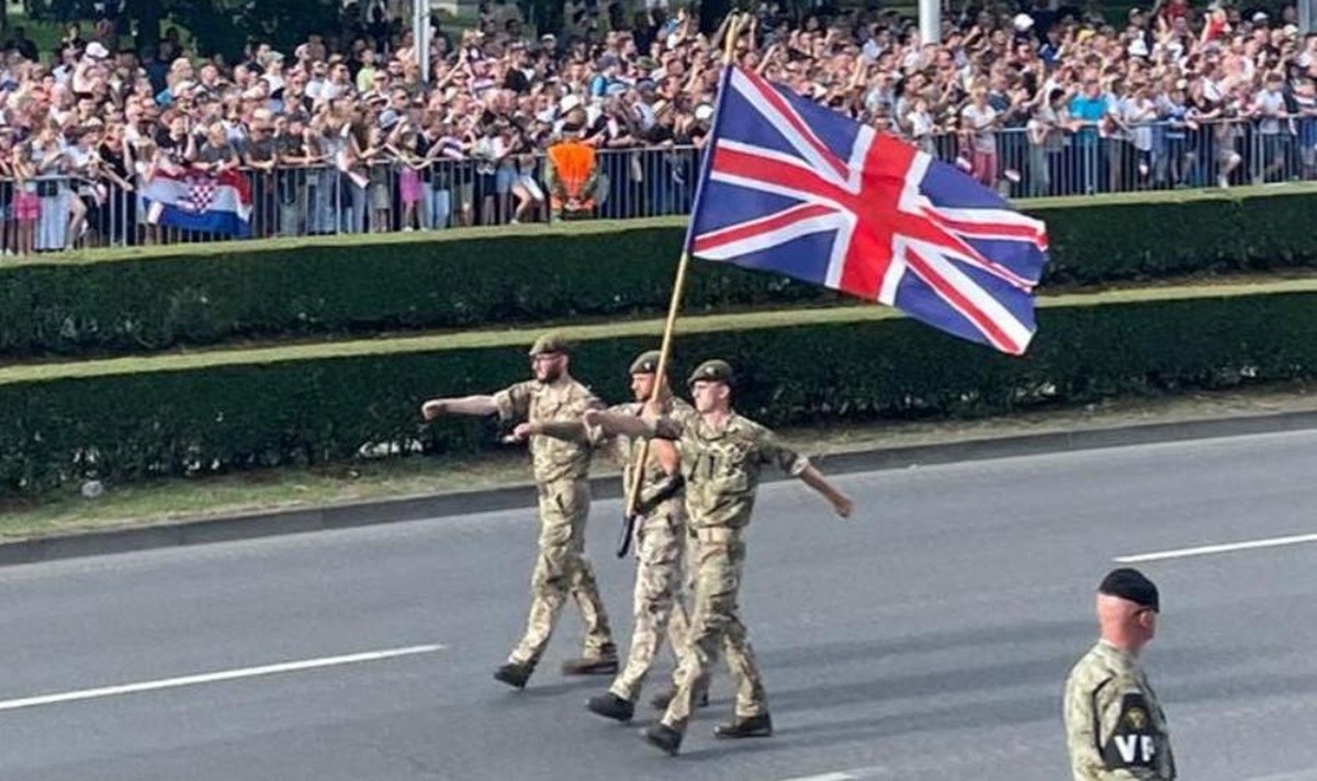 Britanci objavili slike s mimohoda u Zagrebu: "Impresivno. Ponosni smo što smo bili"
