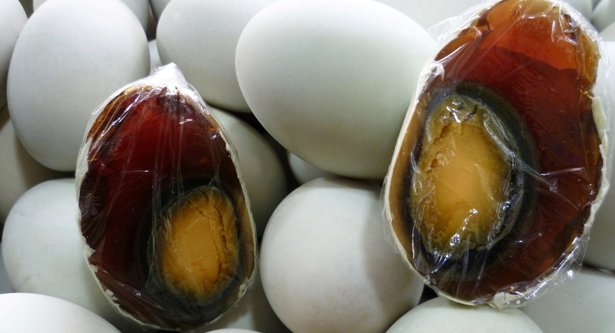 Mnogi se zgražaju na ovu kinesku poslasticu - zovu ju "stogodišnja jaja"