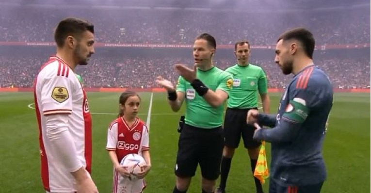 Kapetan Feyenoorda odbio se rukovati sa srpskom legendom Ajaxa. Razlog je potres