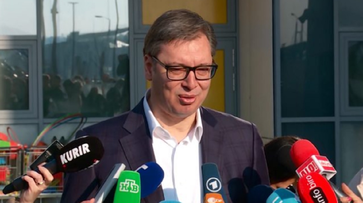 Vučić: Obožavam hrvatske medije, kad god me napadnu...