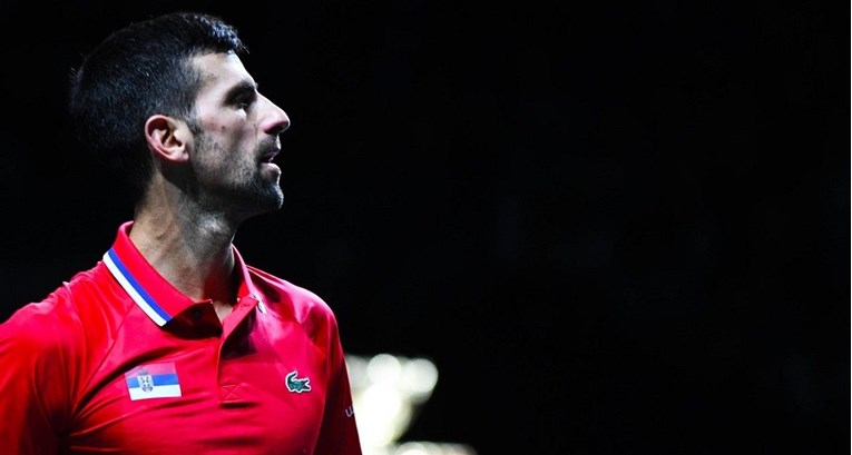 Đoković je provocirao engleske navijače. Kad su mu uzvratili, Srbin je poludio