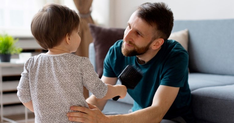 Nakon helikopter-roditelja, stižu roditelji meduze. Stručnjaci ih kritiziraju