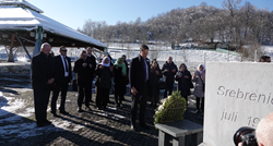 Nizozemski premijer u Srebrenici. Vojnici iz njegove zemlje nisu spriječili genocid