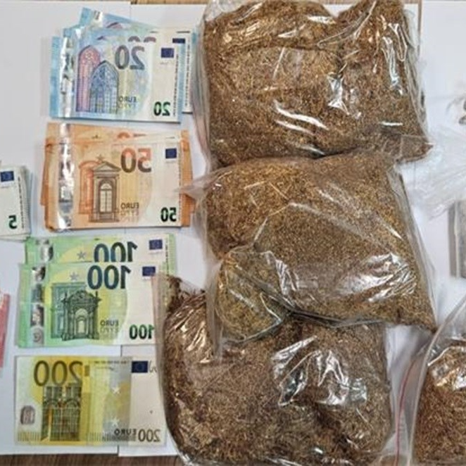 Čovjek u Dubrovniku vozio taksi i usput dilao heroin