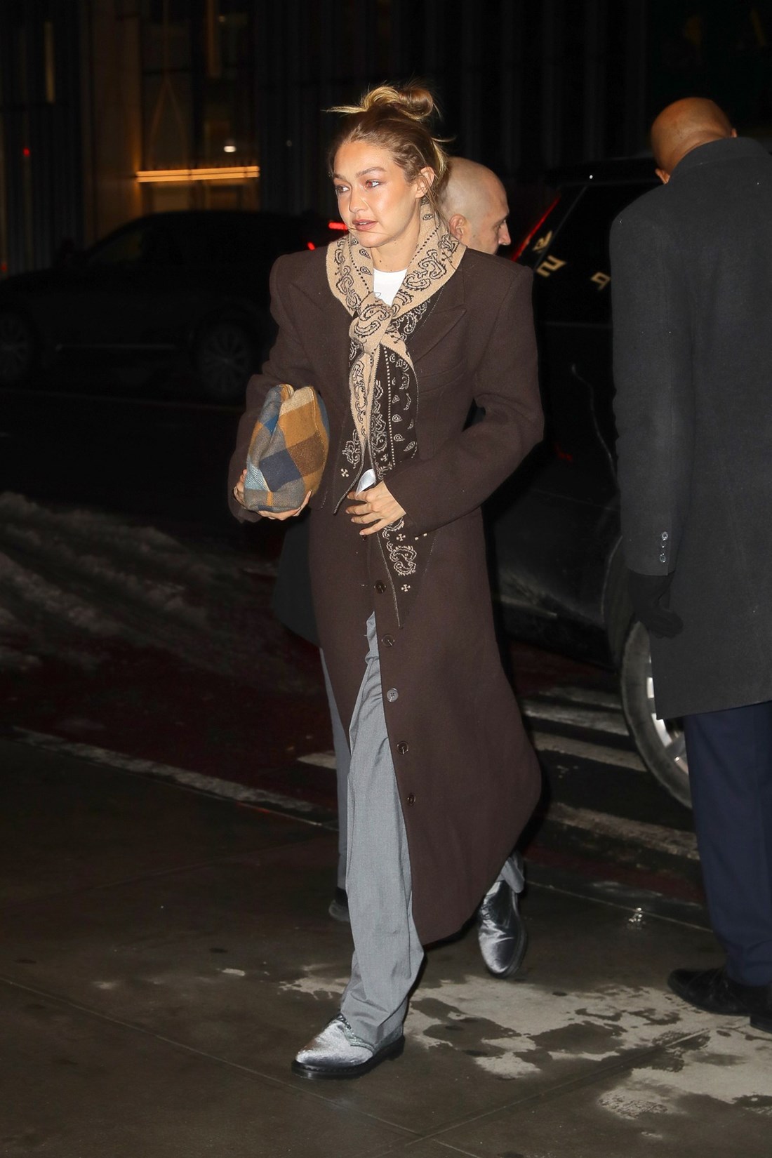 Outfit Gigi Hadid izgleda kao da je iz djedova ormara