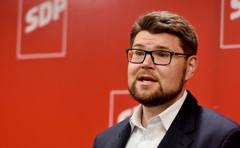 SDP raspustio organizacije u Zagrebu i Slavonskom Brodu