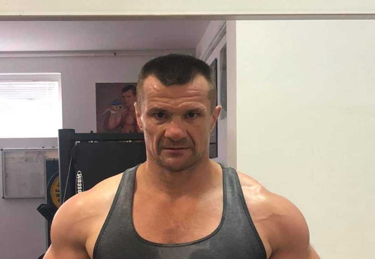 Cro Cop: Ljudi u moje ime traže novac za "mog bolesnog sina". Ne nasjedajte!