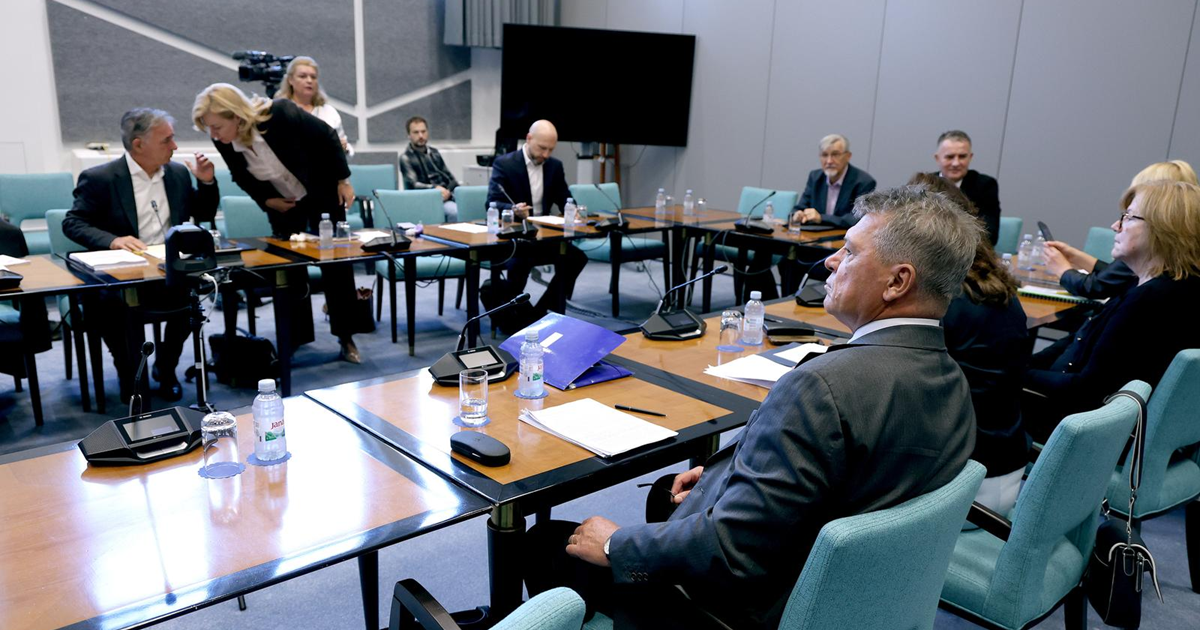 Turudić Pupovcu: Cijeli svijet se zakrenuo desno