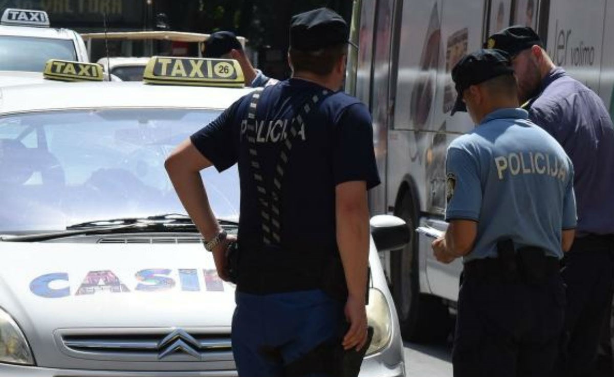 Prijevoznici: U Splitu vladaju anarhija i nered zbog neprofesionalnih taksista