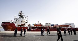 Francuska ipak primila brod s preko 200 migranata nakon što ga je Italija odbila