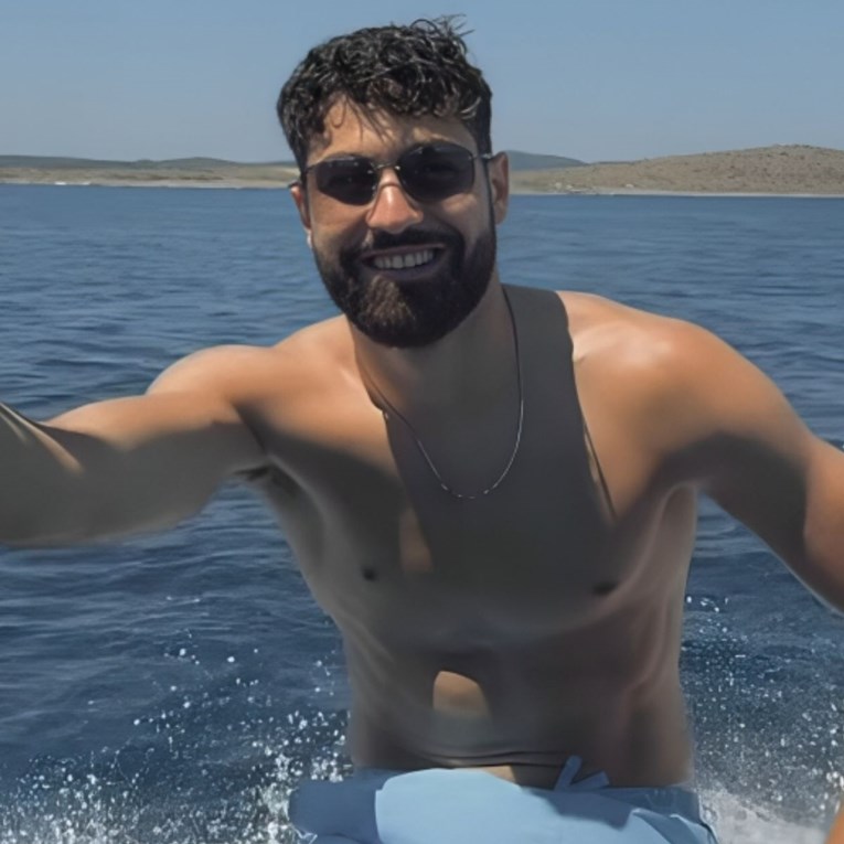 Joško Gvardiol nakon odmora u Španjolskoj otišao na Hvar, objavio fotografiju