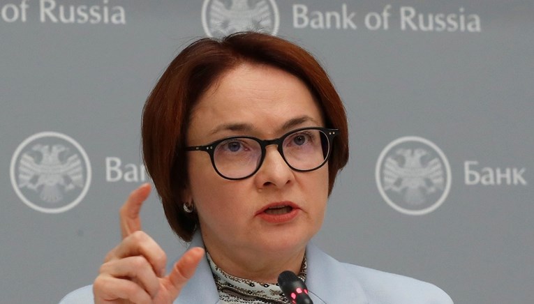 Bloomberg: Guvernerka ruske središnje banke htjela dati ostavku, Putin joj nije dao