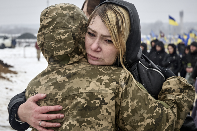 Ukrajinac se vratio kući kao ratni heroj. Iza zatvorenih vrata postao je tiranin