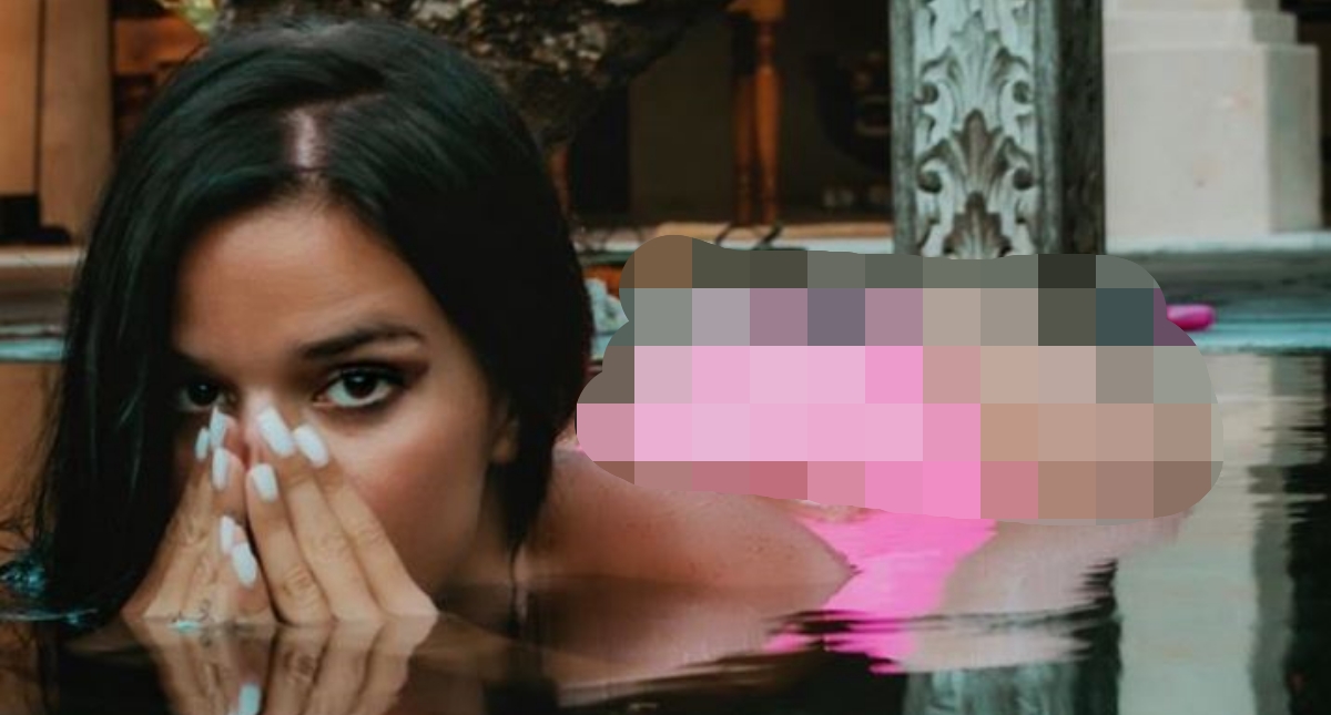 Ivana Knoll u "golom" badiću digla nogu i pokazala sve svoje atribute