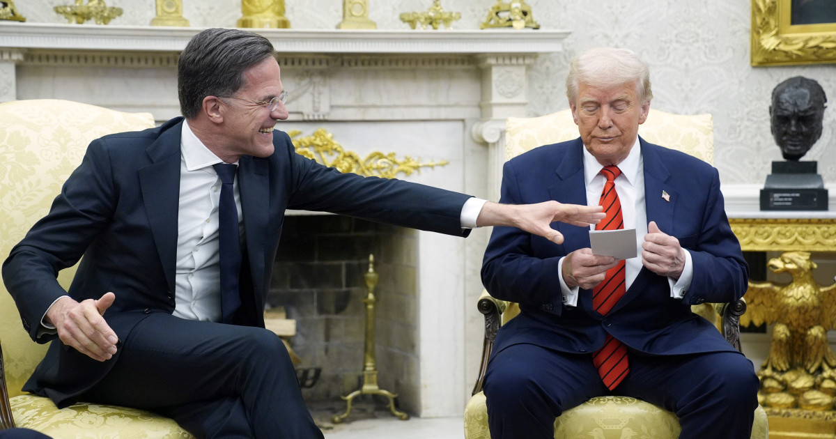 VIDEO Šefa NATO-a pitali smatra li još uvijek Trumpa "taticom"