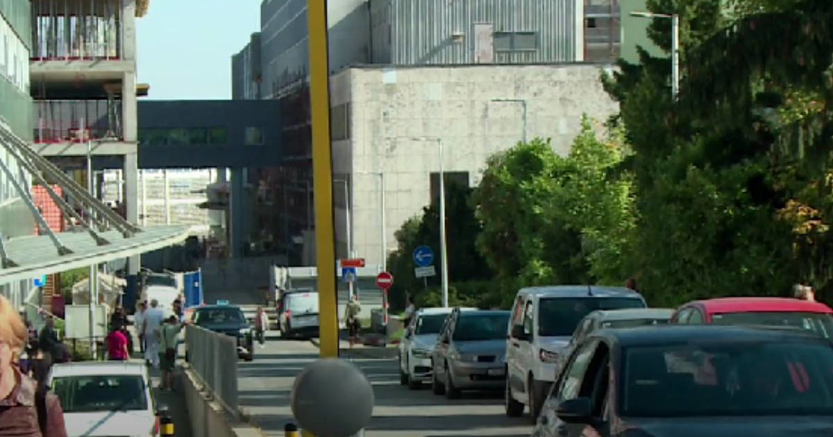 Dio taksista odbija voziti pacijente do ulaza u bolnicu na Rebru