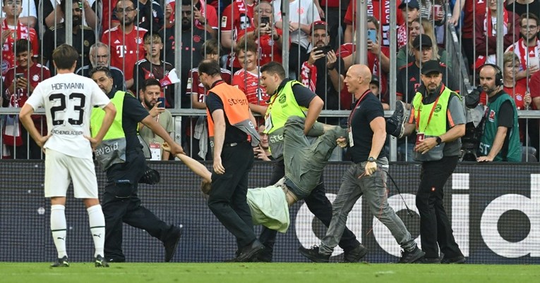 Prosvjednici upali na utakmicu Bayerna. Igrači i redari spriječili dulji prekid