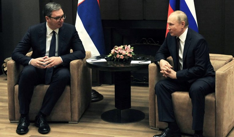 Putin Vučiću obećao da se cijena plina za Srbiju neće mijenjati