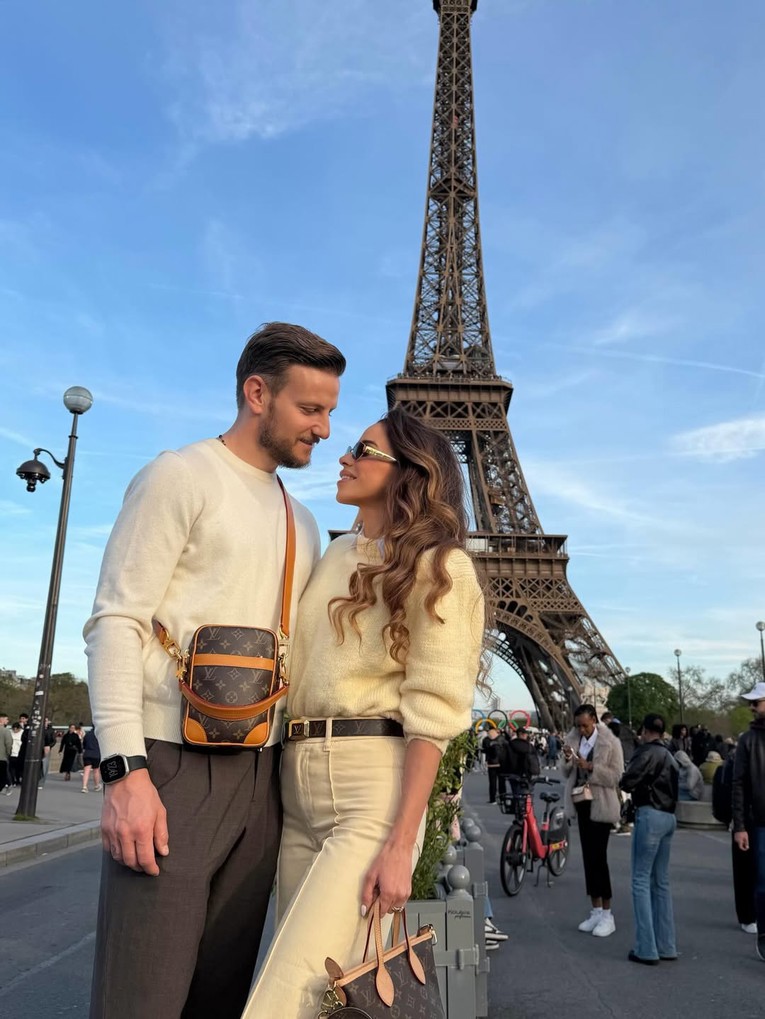 Rakitić i Raquel proslavili 13. godišnjicu u Parizu, dobila je buket s posebnom porukom