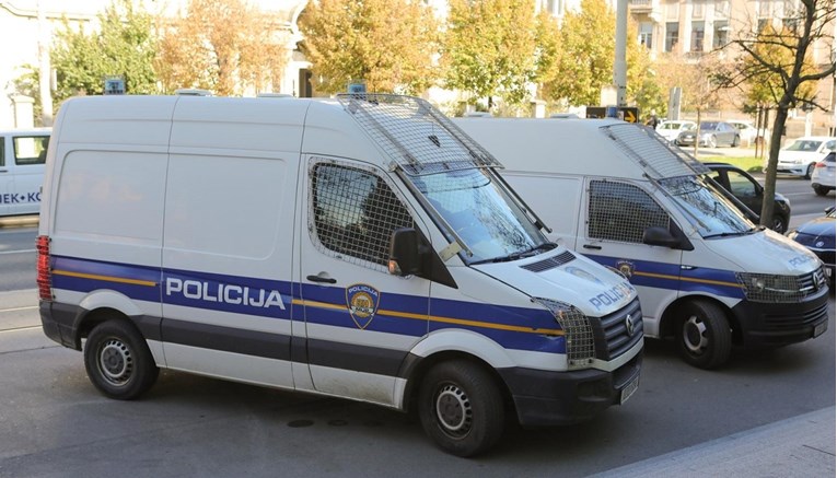 Netko danima napada ljude u Osijeku, tri osobe privedene. Policija pojačava ophodnje