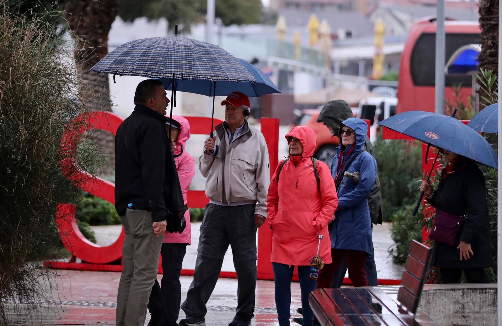 Komercijalni smještaj s 14 posto više turista i 3 posto više noćenja