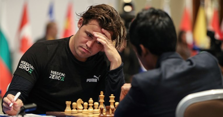 Carlsen: Ne optužujem protivnika, no izgubio sam koncentraciju kad sam vidio što nosi