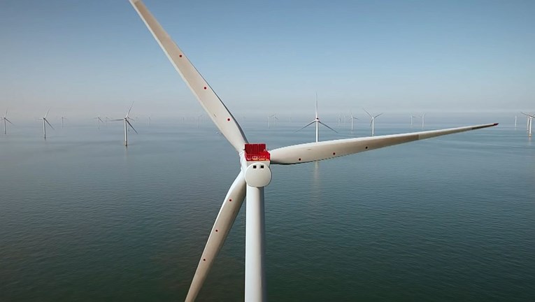 Velika Britanija gradi najveću svjetsku vjetroelektranu na moru