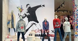 Banksy kaže da mu je Guess ukrao dizajn, pozvao fanove da im ukradu odjeću
