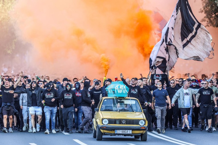 Utemeljitelji HDZ-a: Treba istražiti je li divljanje Torcide režirano iz Srbije