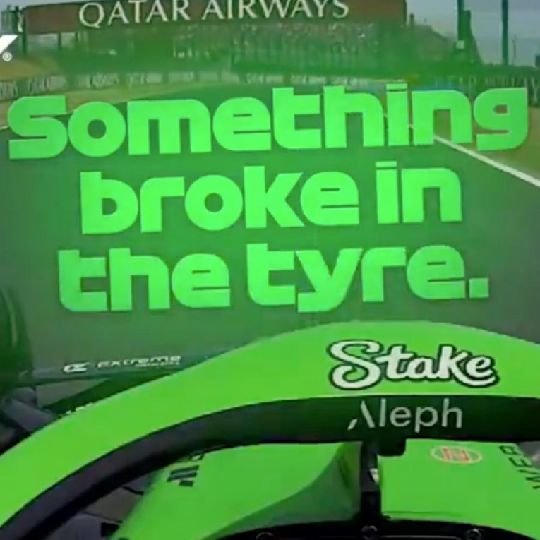 Vozaču Formule 1 puknula guma pri brzini od 300 km/h. Pogledajte kako se izvukao