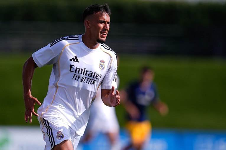 Medicinska kriza u Realu. Mihićev prvi posao je skupo plaćeni mladi napadač