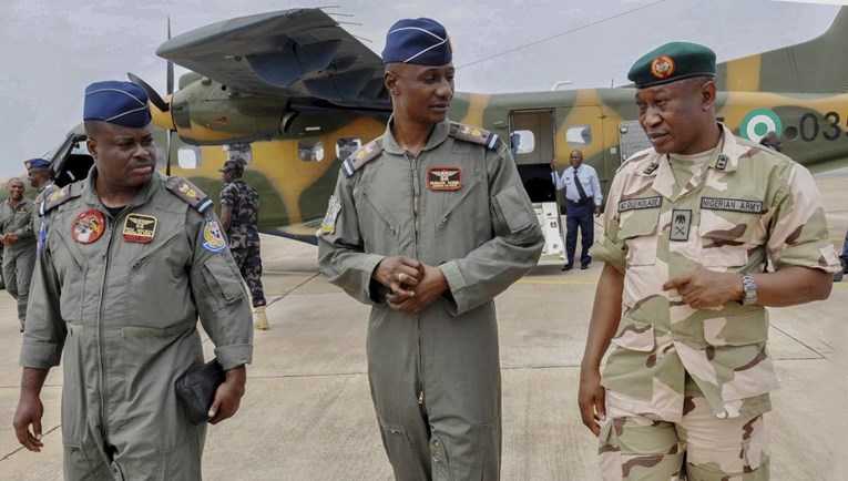 Nigerijski vojni zapovjednik poginuo u padu vojnog zrakoplova
