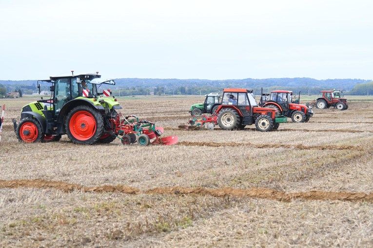 Ministarstvo poljoprivrede od 2019. za stipendije studenata dalo 5.4 milijuna eura