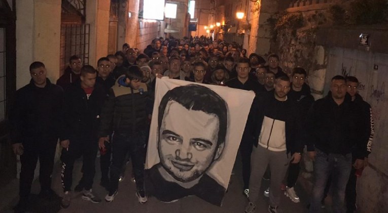 Torcida odala počast ubijenom Splićaninu: "Prokleti oni koji ti mrtvo ime blate"