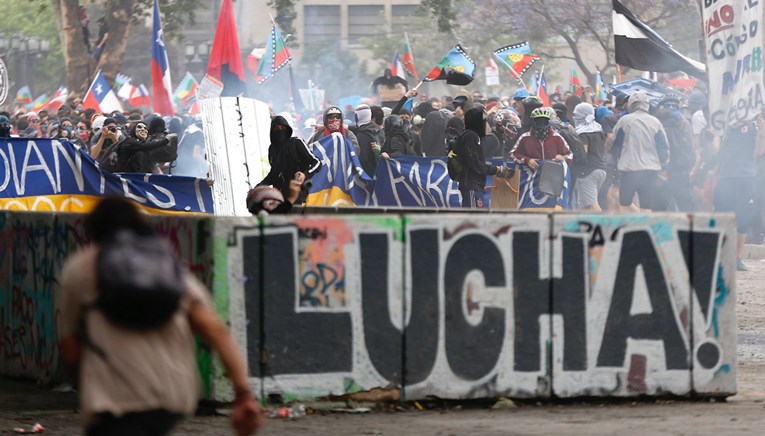 Čile mijenja ustav da smiri prosvjednike