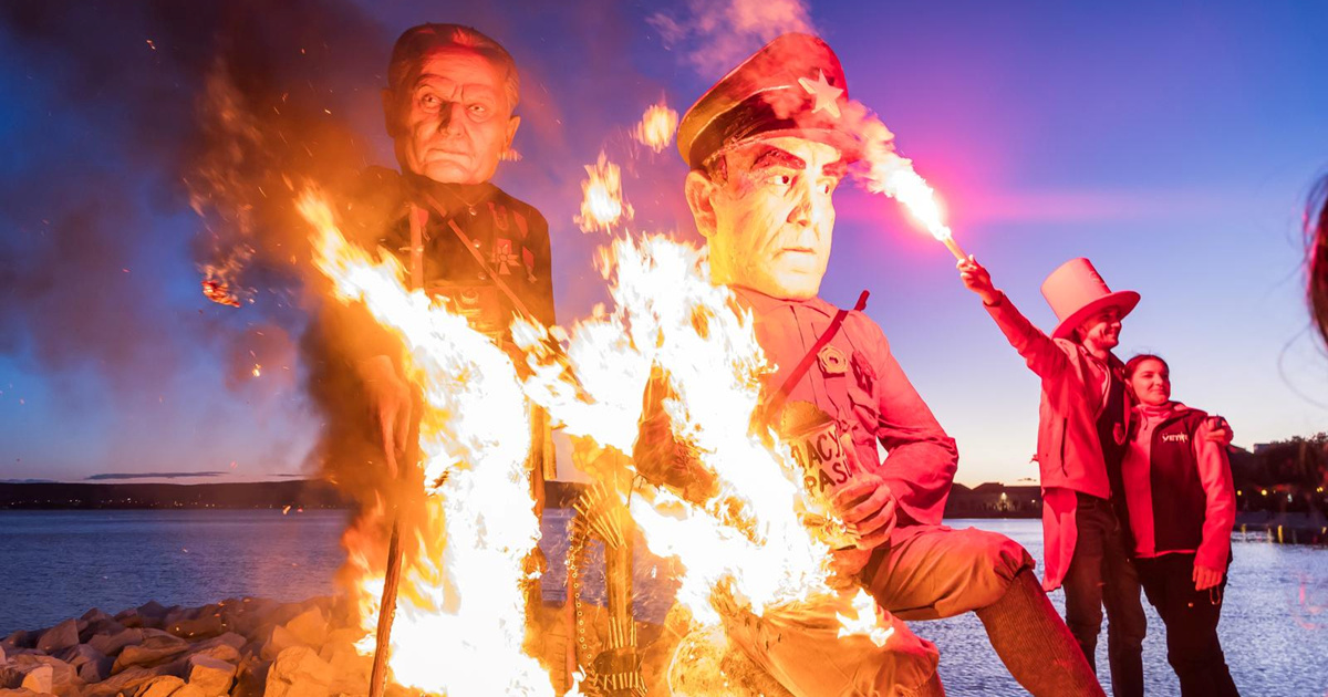 FOTO Tito i Pavelić spaljeni kao krnje u Kaštelima