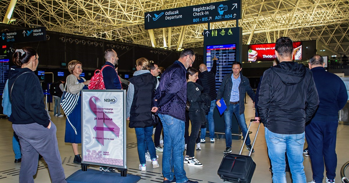 Bili smo na tečaju za ljude koji se boje leta avionom. Košta 530 eura, ovako izgleda