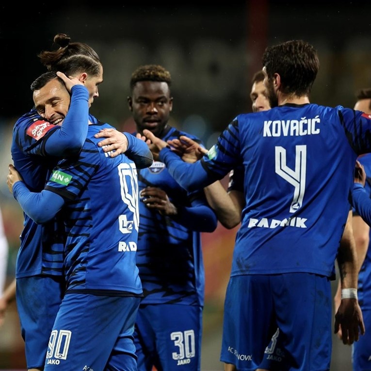 Slaven preokretom pobijedio Rijeku. Hajduk je može prestići u nedjelju