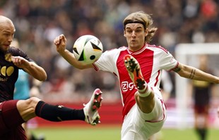 Pogledajte lukavu asistenciju Sose za gol Ajaxa